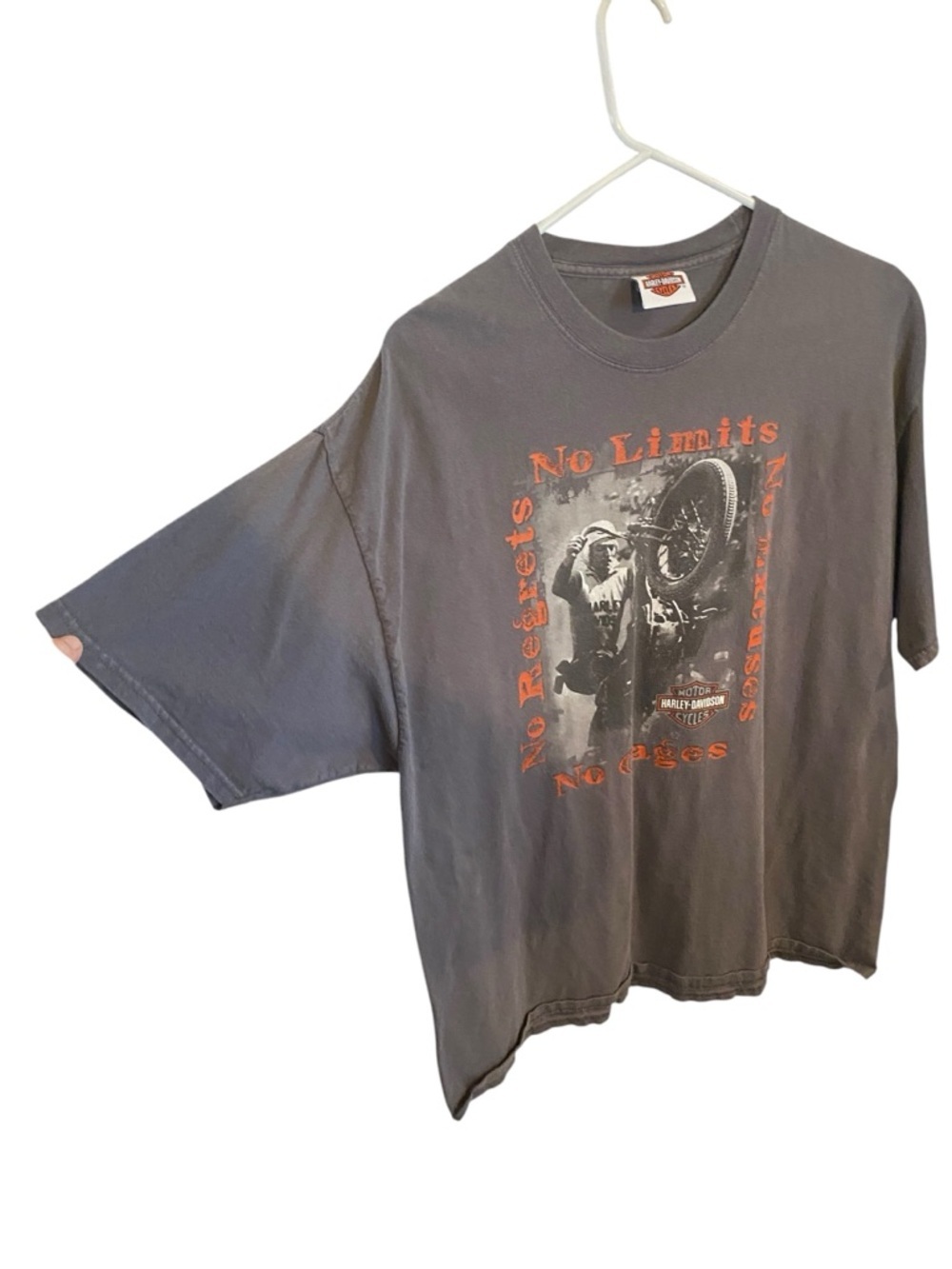 Harley-Davidson Motorcycle Gray graphic Tee Biggs San Marcos Ca. 2011 t-shirt - Picture 4 of 11
